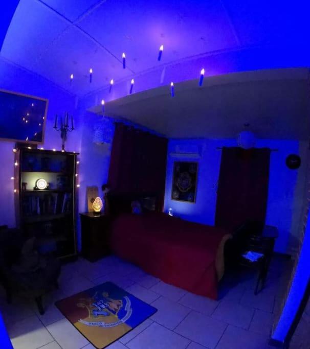 La Chambre Des Sorciers - Logement Independant Sainte-Marie Buitenkant foto